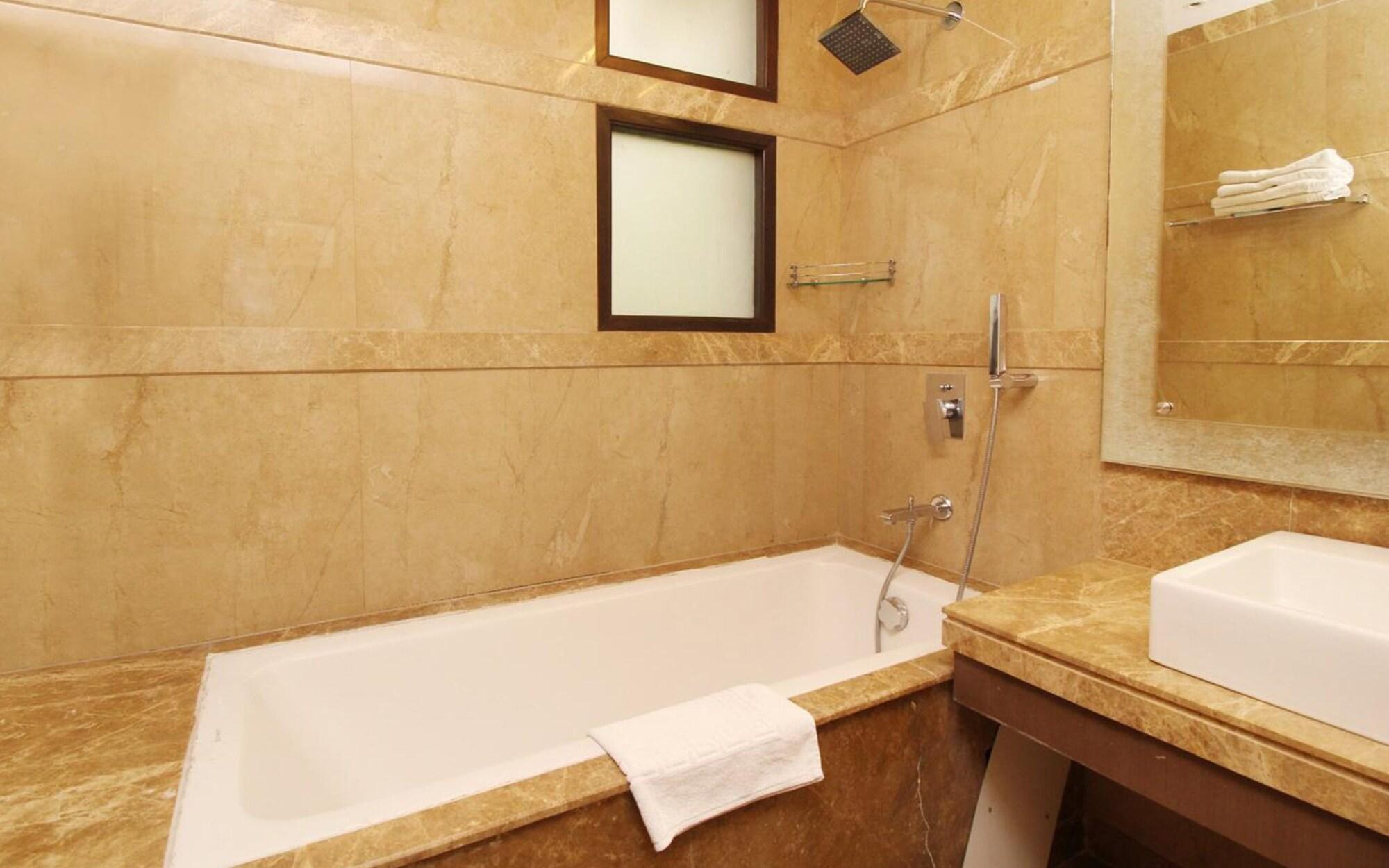 Africa Avenue Gk - 1 Hotel New Delhi Buitenkant foto