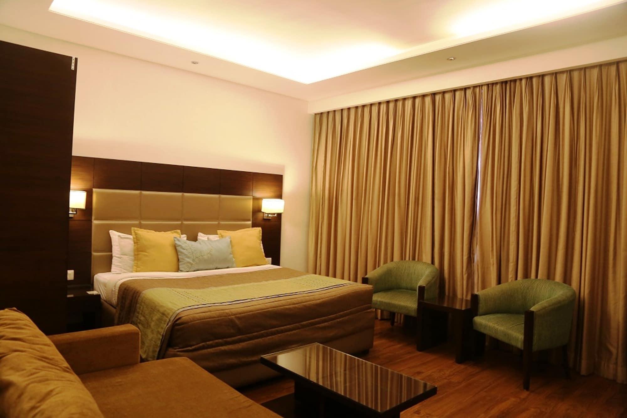 Africa Avenue Gk - 1 Hotel New Delhi Buitenkant foto