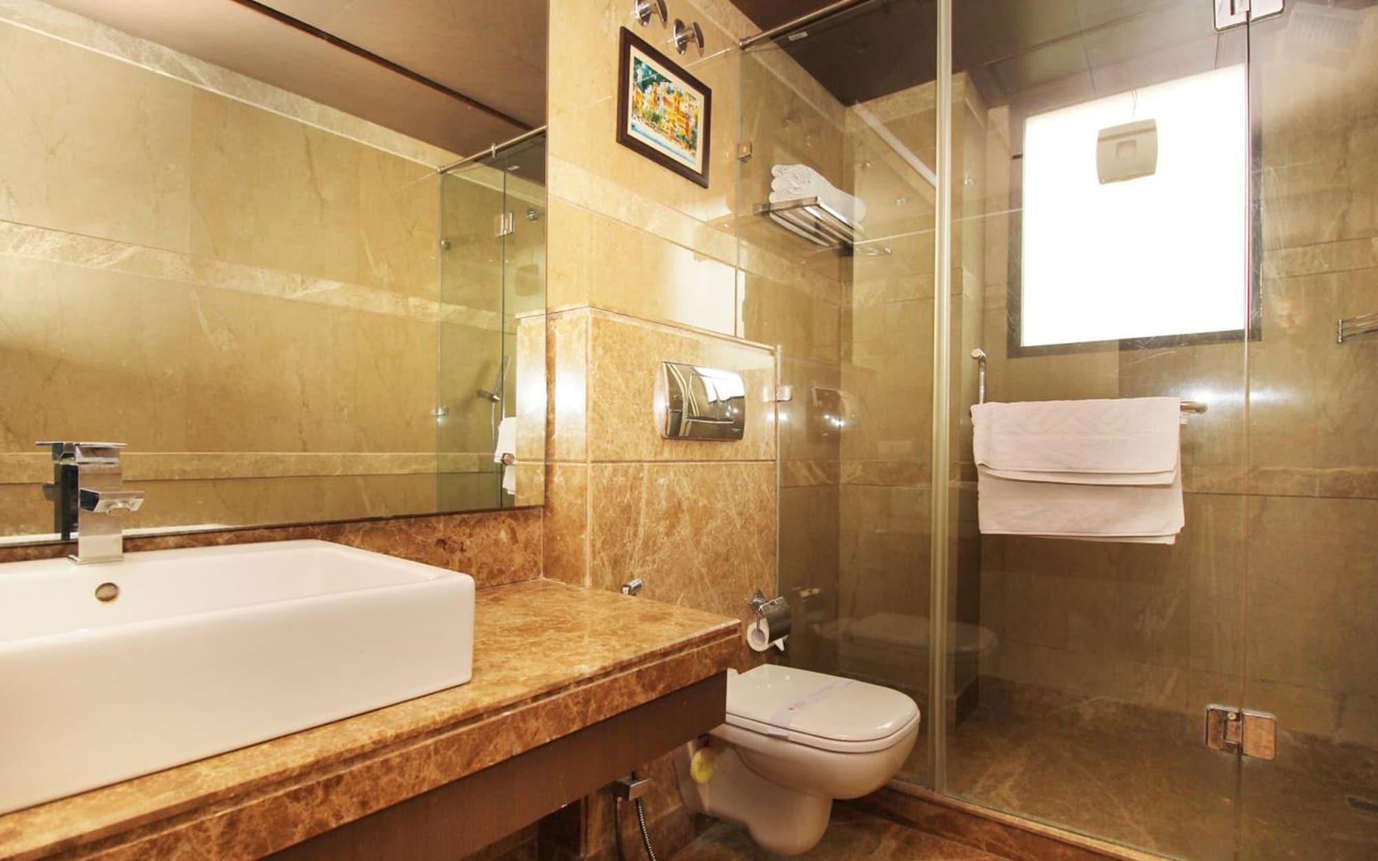 Africa Avenue Gk - 1 Hotel New Delhi Buitenkant foto