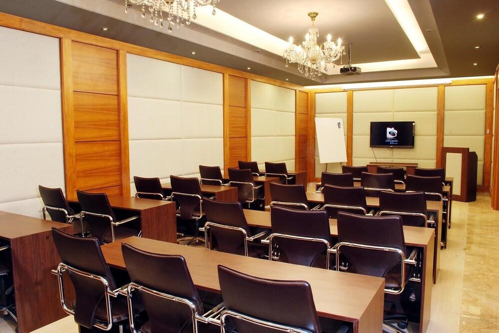 Africa Avenue Gk - 1 Hotel New Delhi Buitenkant foto