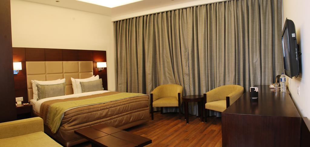 Africa Avenue Gk - 1 Hotel New Delhi Buitenkant foto