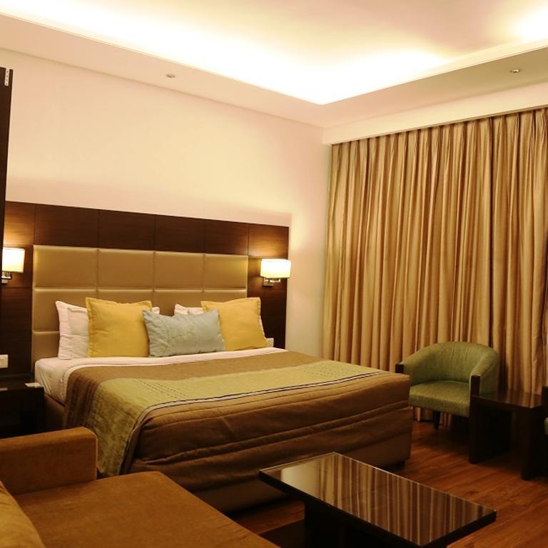 Africa Avenue Gk - 1 Hotel New Delhi Buitenkant foto